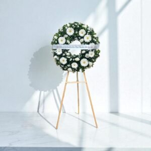 Corona Fúnebre Gerberas Blancas – Recuerdo Eterno
