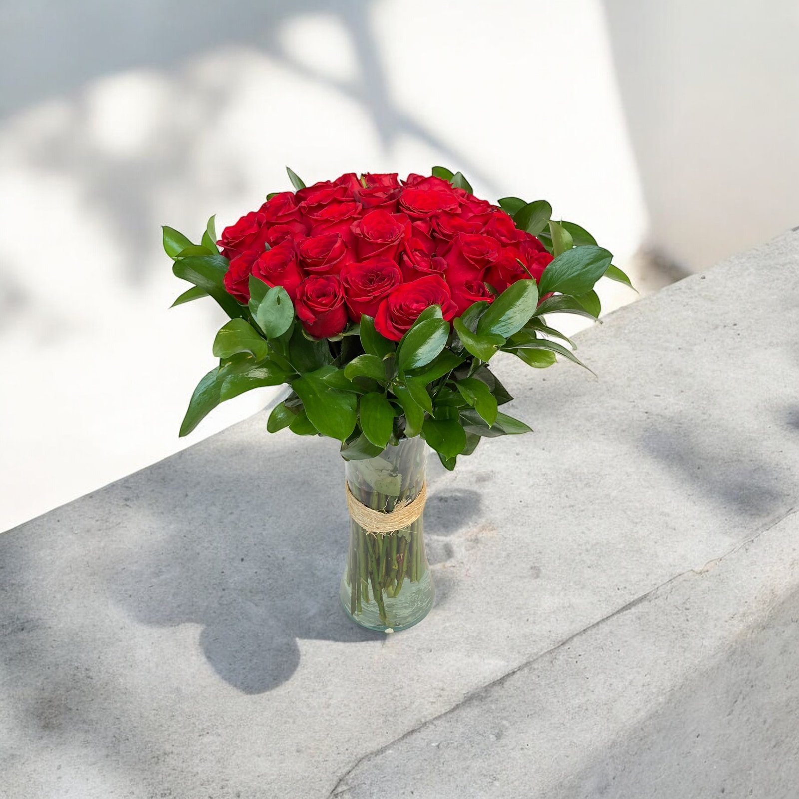 Pasión Clásica – Arreglo de 24 Rosas Rojas