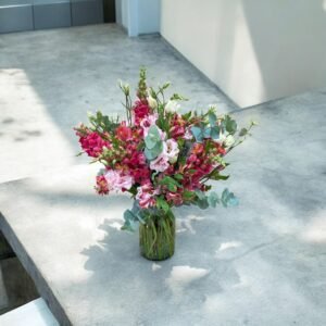 Bouquet Floral Rosé con Lisianthus y Eucalipto